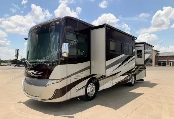 2018 Tiffin Allegro Red 33AA photo 27