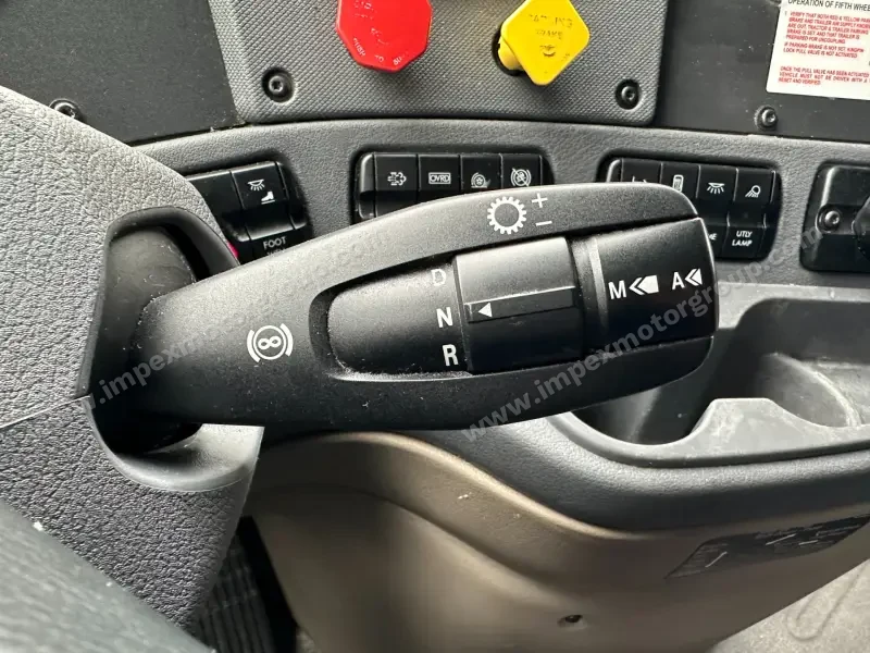 2018 Freightliner Cascadia 125 Evolution Sleeper photo 36