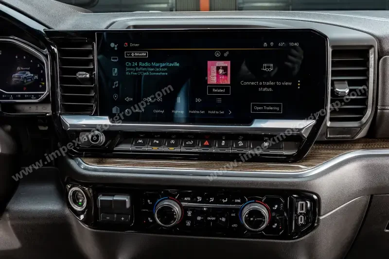 2021 Chevrolet Silverado 1500 Crew Cab RST photo 32