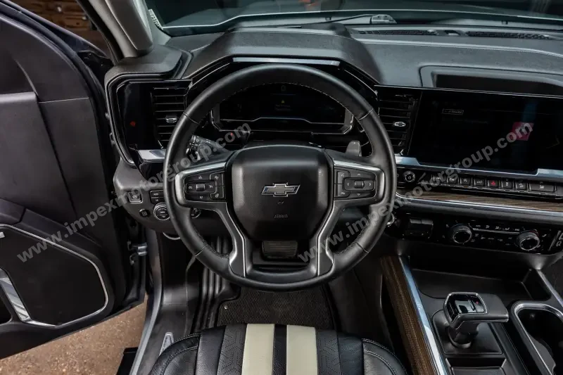 2021 Chevrolet Silverado 1500 Crew Cab RST photo 30