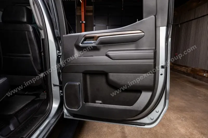 2021 Chevrolet Silverado 1500 Crew Cab RST photo 18