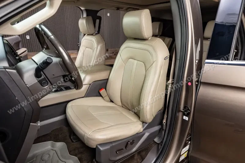 2021 Ford Expedition MAX Limited photo 15