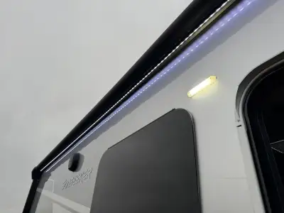 Photo 77