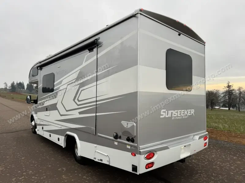 2022 Forest River Sunseeker MBS photo 12