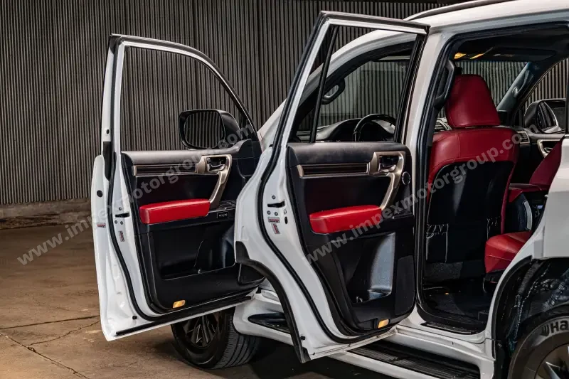 2021 Lexus GX 460 photo 25