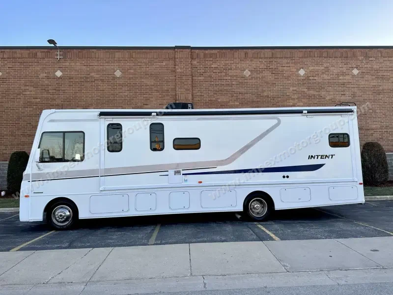 2018 Winnebago Intent 31P photo 4