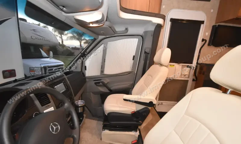 2014 Winnebago View 24V Class C photo 7