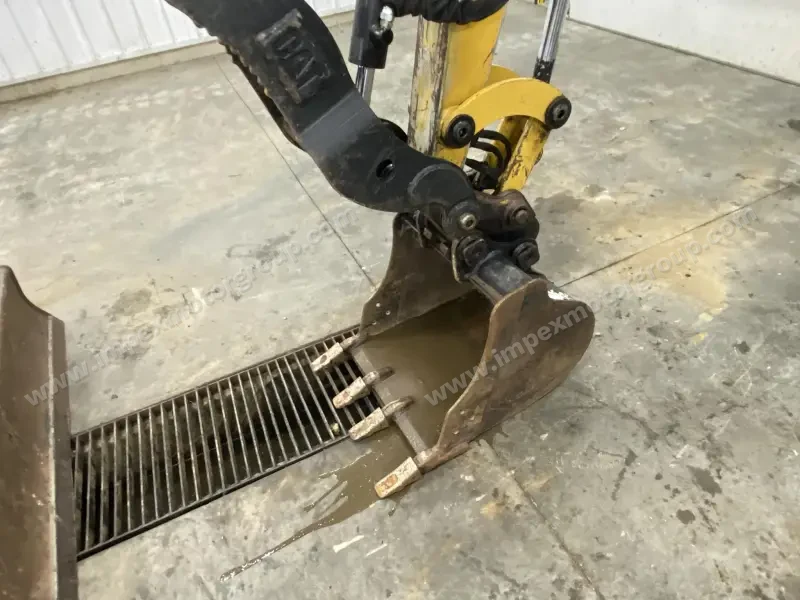 2016 Caterpillar 304E2 photo 8
