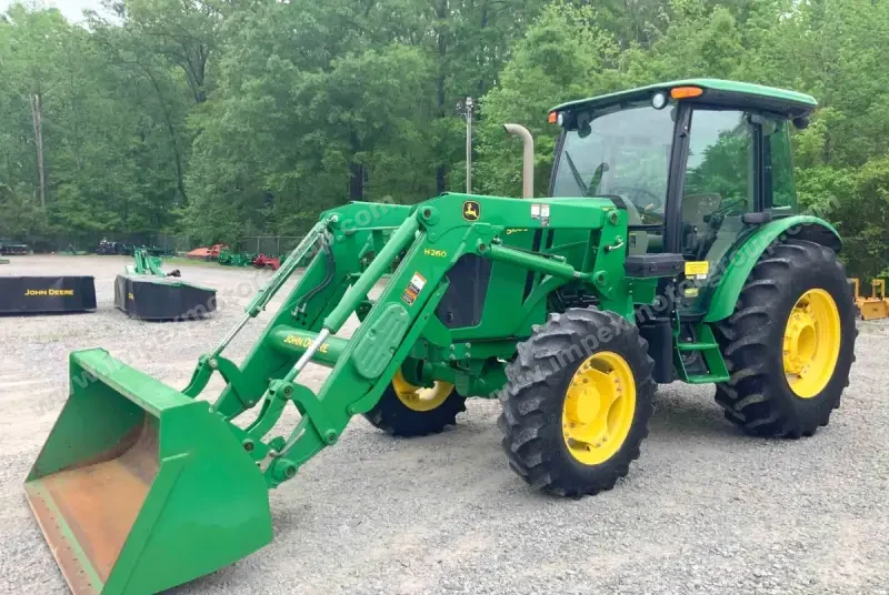 2013 John Deere 5100E MFWD Tractor photo 1
