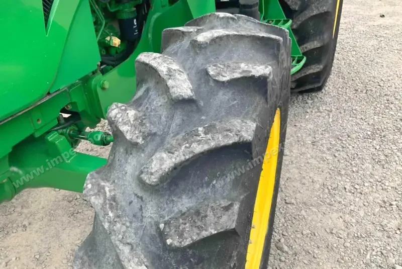 2013 John Deere 5100E MFWD Tractor photo 37