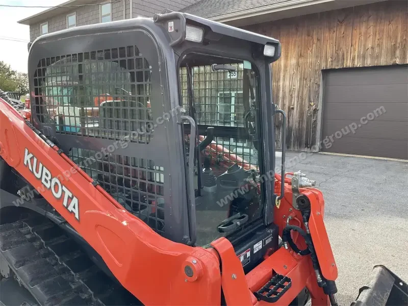 2016 KUBOTA SVL75-2 photo 16
