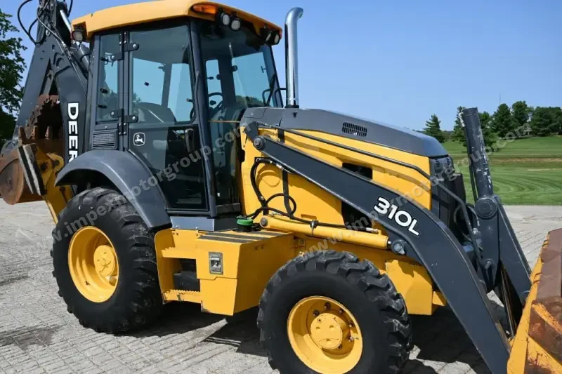 2016 John Deere 310L photo 13