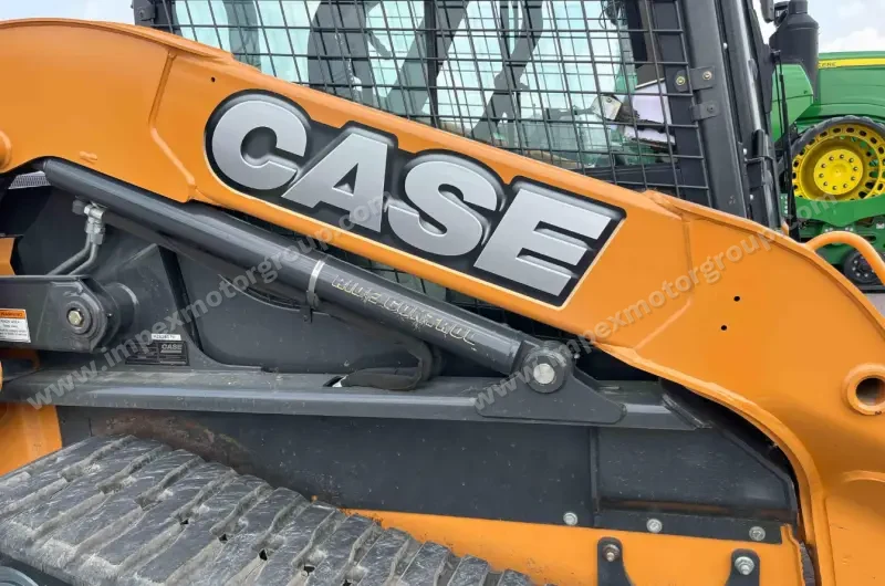 2013 Case TV380 photo 37
