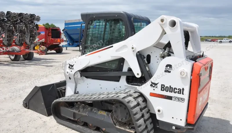 2016 Bobcat T650 photo 8