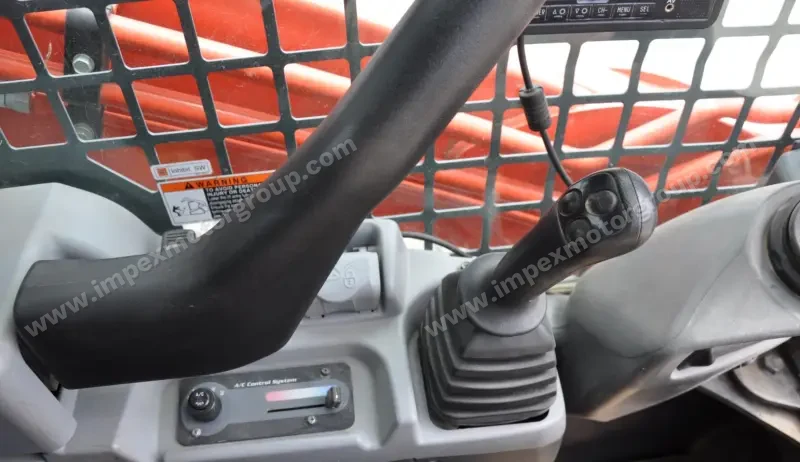 2017 Kubota SVL95-2S photo 32