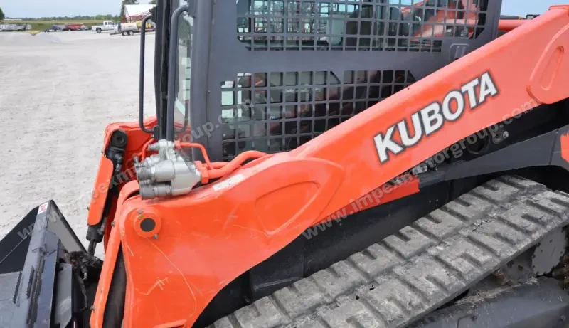 2017 Kubota SVL95-2S photo 12
