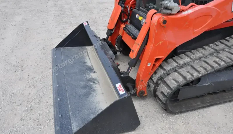 2017 Kubota SVL95-2S photo 9