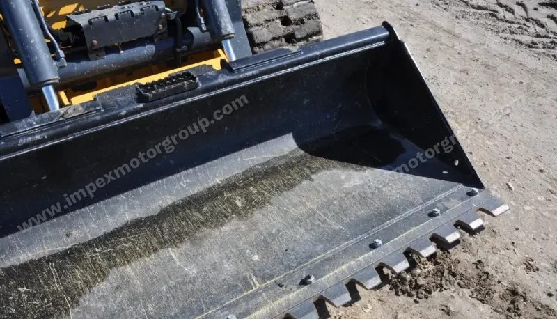 2018 John Deere 333G photo 10