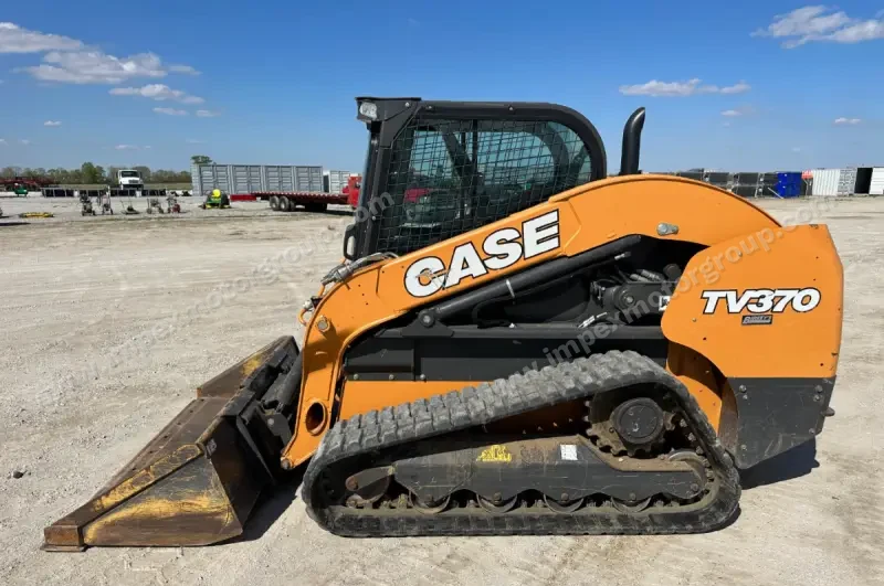 2019 Case TV370 photo 8