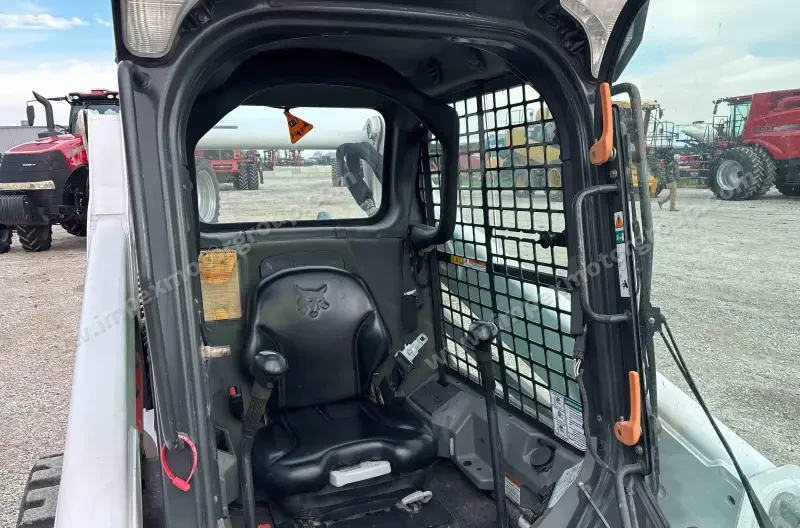 2016 Bobcat T595 Compact Track Loader photo 43