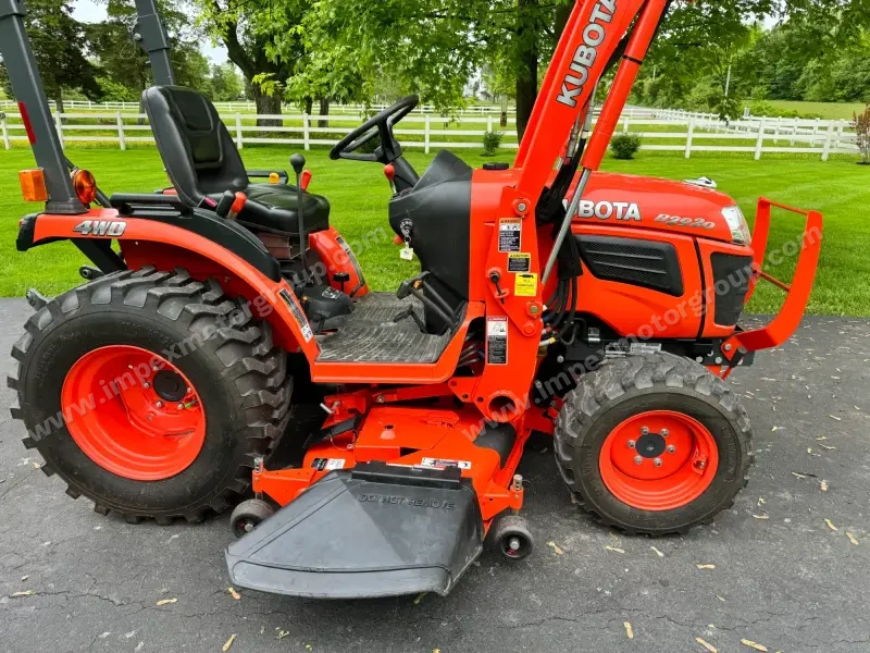 2014 Kubota B2920 Tractor Loader Snowblower photo 24