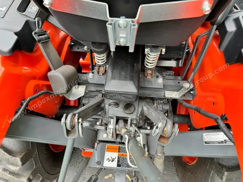 2014 Kubota B2920 Tractor Loader Snowblower photo 35