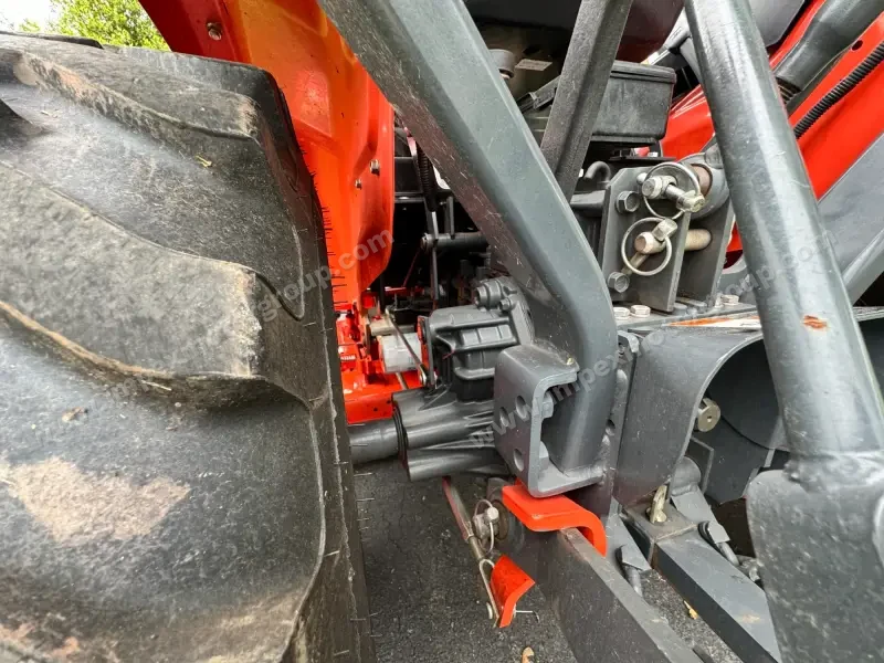 2014 Kubota B2920 Tractor Loader Snowblower photo 33