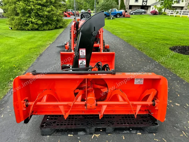 2014 Kubota B2920 Tractor Loader Snowblower photo 7