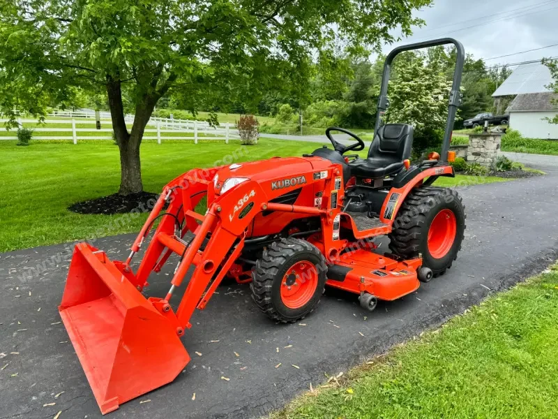 2014 Kubota B2920 Tractor Loader Snowblower photo 29