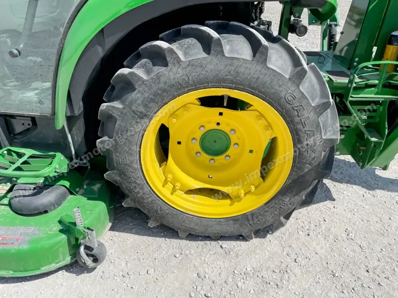 2020 John Deere 3046R Tractor Package photo 5