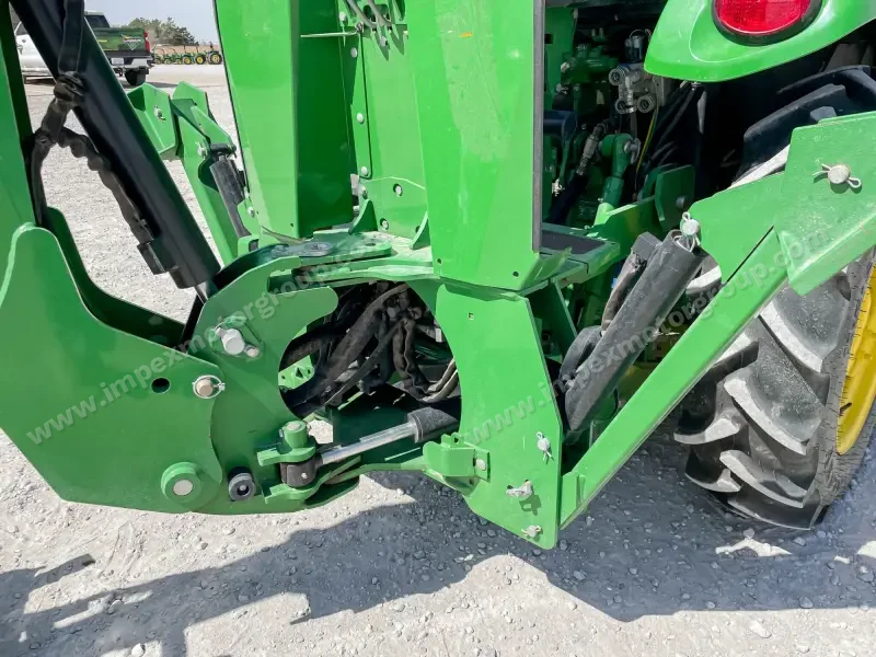 2020 John Deere 3046R Tractor Package photo 21