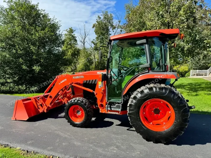 2019 Kubota Grand L4060 Tractor Cab photo 5