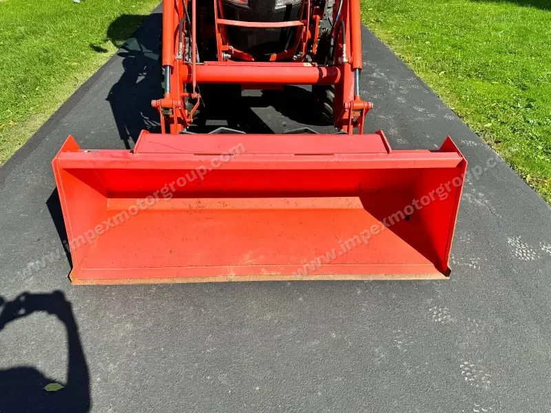 2019 Kubota Grand L4060 Tractor Cab photo 3