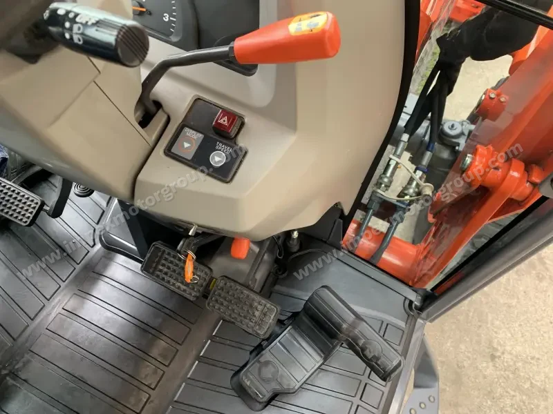 2010 Kubota Grand L Series L5240HSTC photo 34