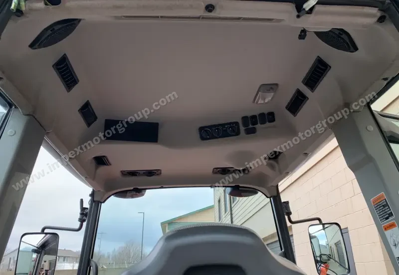 2010 Kubota Grand L Series L5240HSTC photo 31