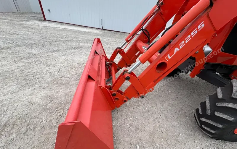 2019 Kubota M6-141 MFWD Tractor W/Loader | Agriculture photo 60