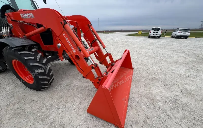 2019 Kubota M6-141 MFWD Tractor W/Loader | Agriculture photo 52