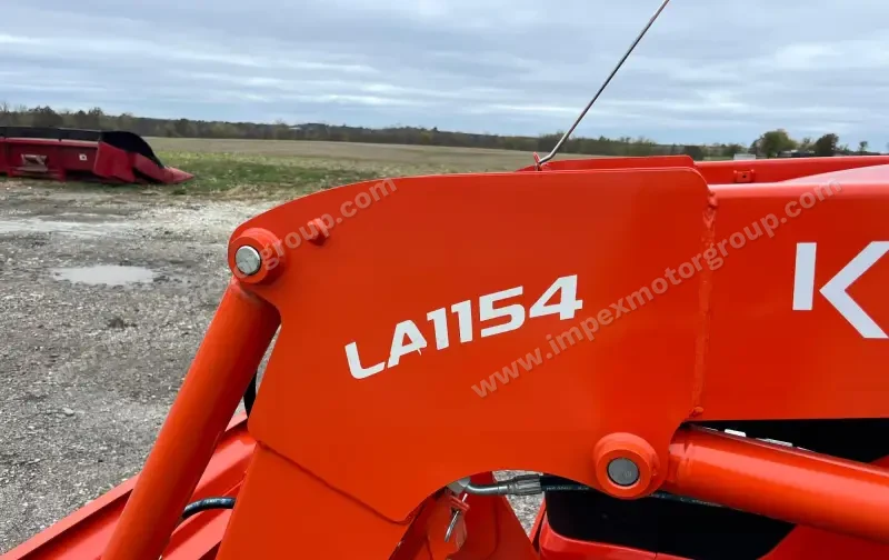 2021 Kubota M4-071D Deluxe MFWD Tractor W/Loader | Agriculture photo 15