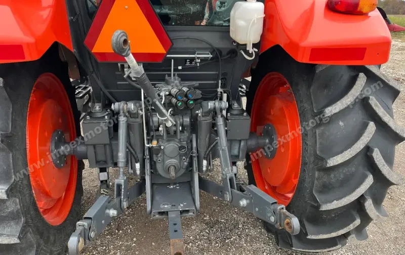 2021 Kubota M4-071D Deluxe MFWD Tractor W/Loader | Agriculture photo 32