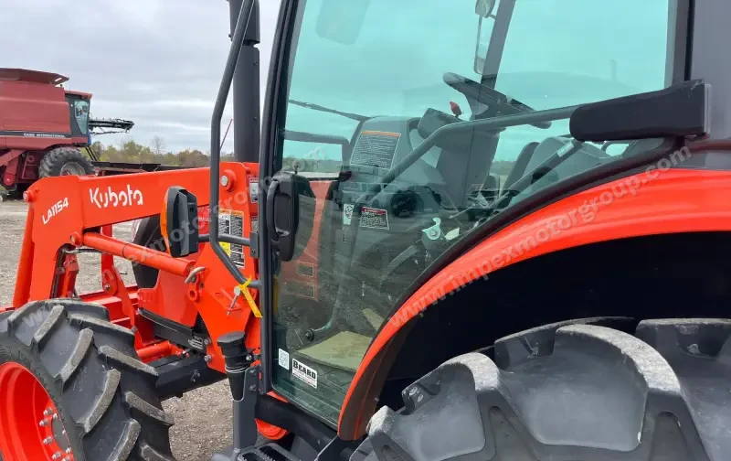 2021 Kubota M4-071D Deluxe MFWD Tractor W/Loader | Agriculture photo 14