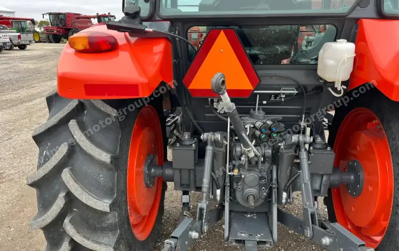 2021 Kubota M4-071D Deluxe MFWD Tractor W/Loader | Agriculture photo 34