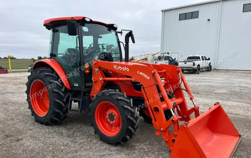 2021 Kubota M4-071D Deluxe MFWD Tractor W/Loader | Agriculture photo 3