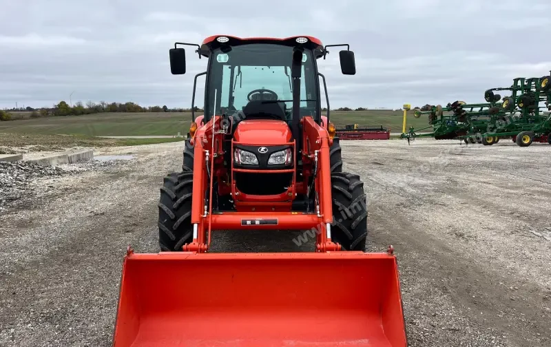 2021 Kubota M4-071D Deluxe MFWD Tractor W/Loader | Agriculture photo 2