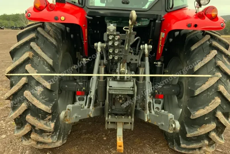 2018 Massey Ferguson 5713SL MFWD photo 34
