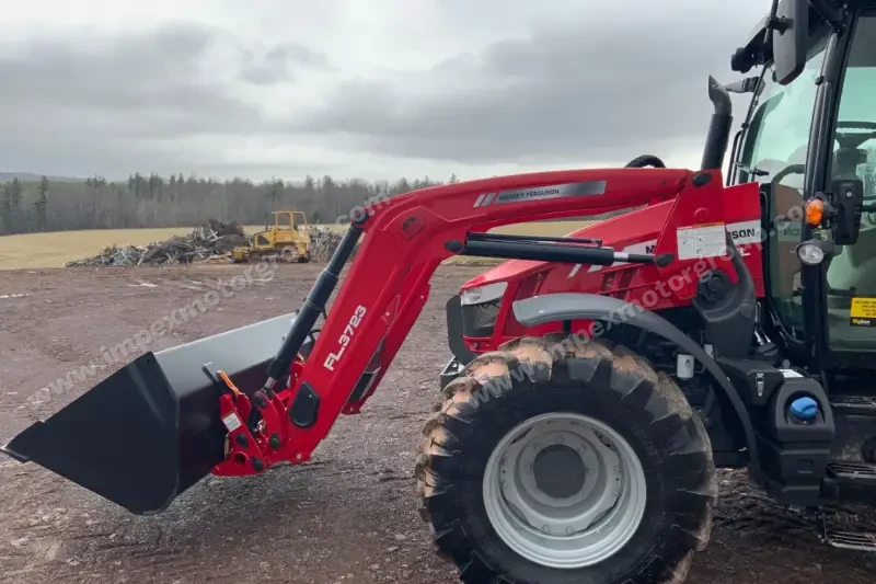 2018 Massey Ferguson 5713SL MFWD photo 10