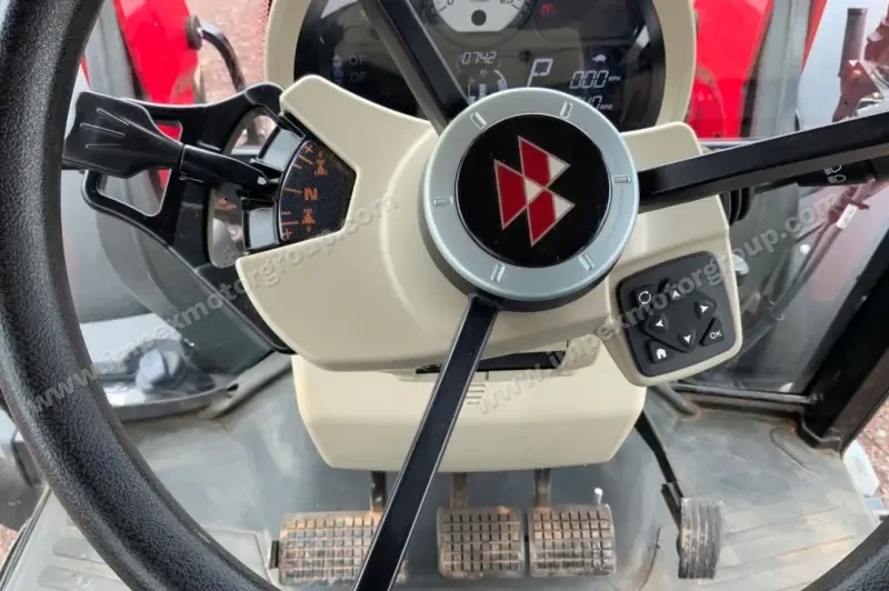 2018 Massey Ferguson 5713SL MFWD photo 59