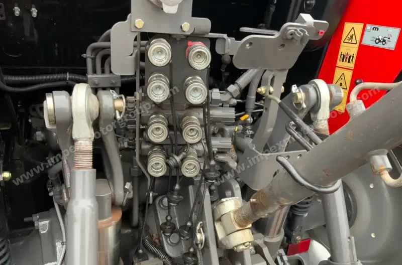 2018 Massey Ferguson 5713SL MFWD photo 36