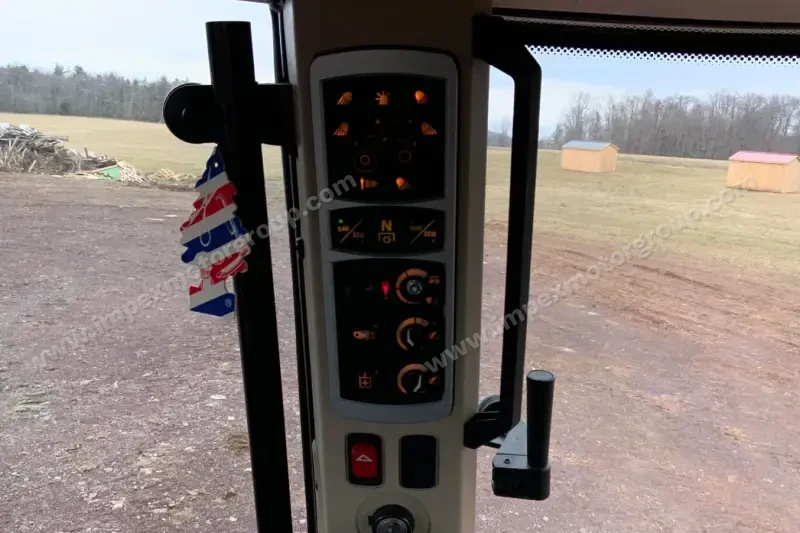 2018 Massey Ferguson 5713SL MFWD photo 56