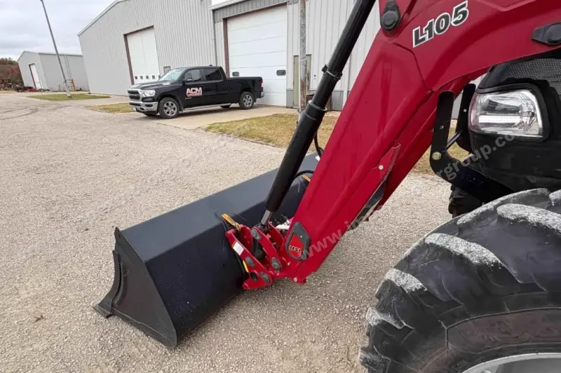 2021 Case IH Farmall 140A MFWD photo 13