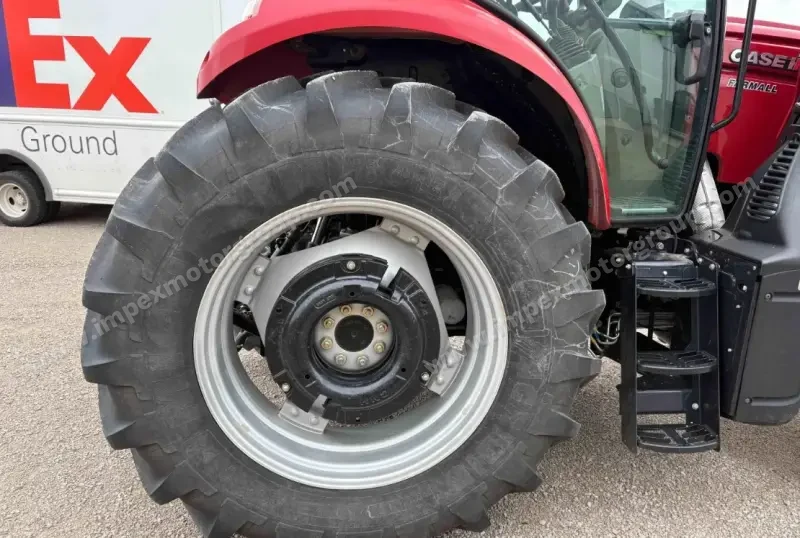 2021 Case IH Farmall 140A MFWD photo 31
